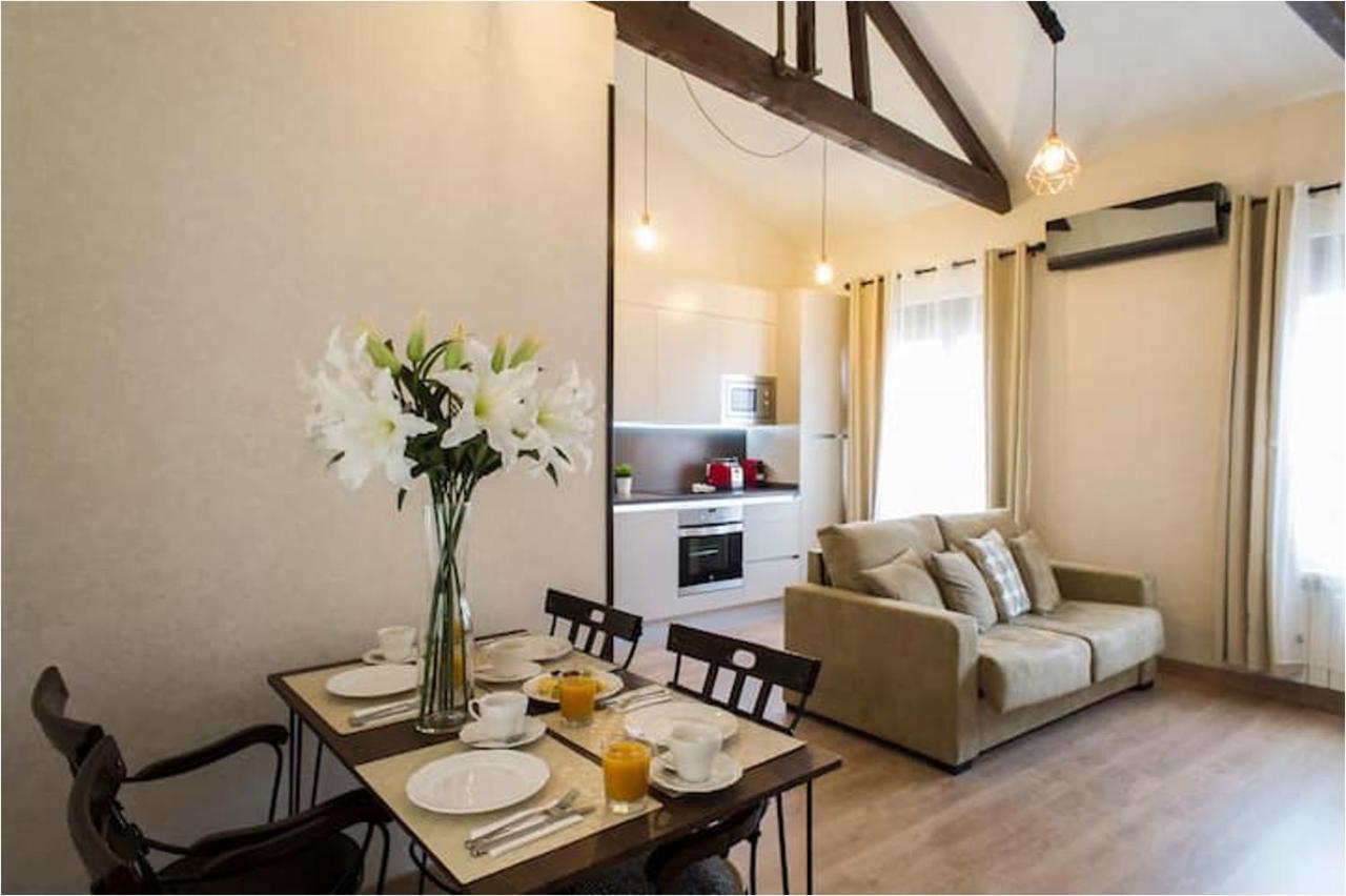 Premium Apartment La Latina 1. Salamanca Esterno foto